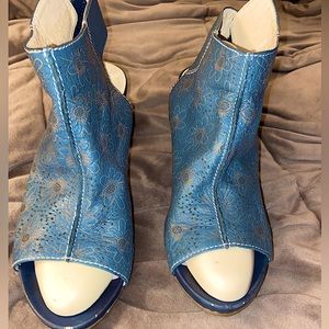 L’Atiste Spring Step Open-Toe Shoes Size 39